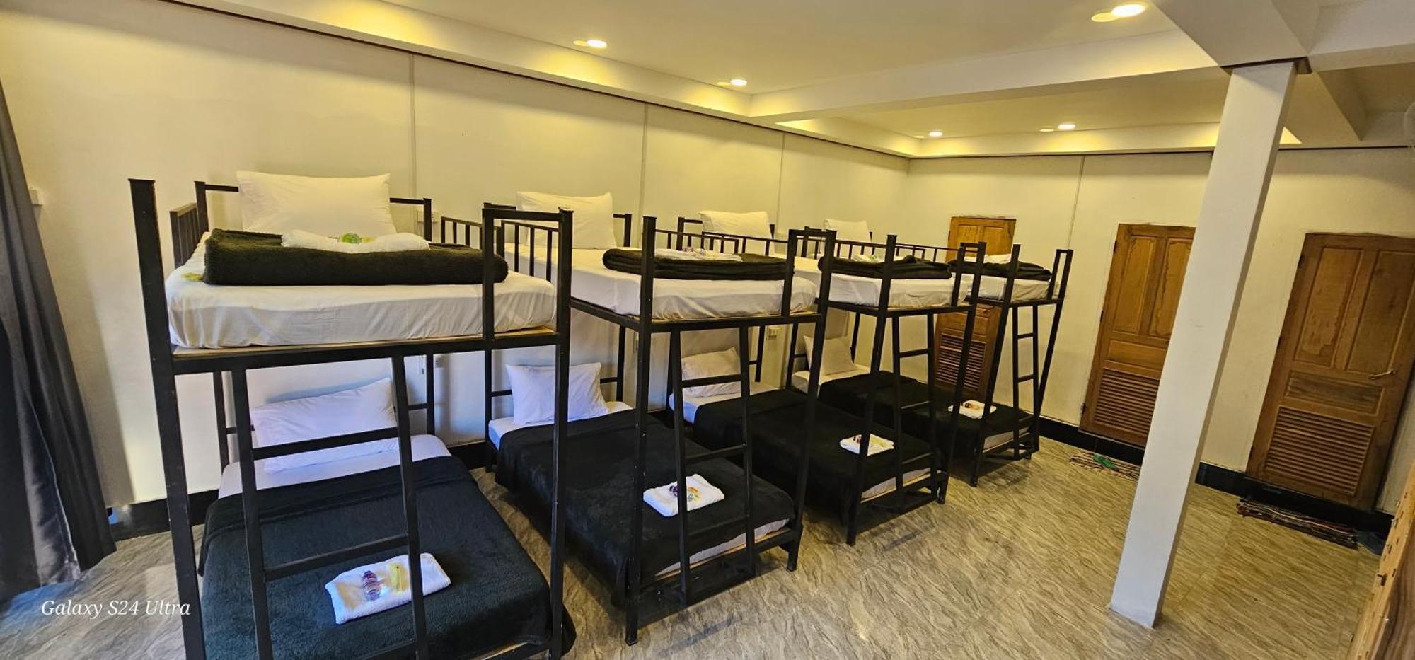 Inn Riverside Hostel Pb Muang Pakbèng Esterno foto